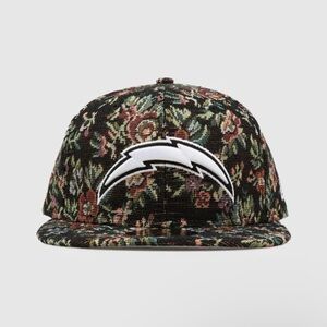 NEW ERA Los Angeles Chargers NWT 'Floral Tapestry' 59FIFTY Fitted Hat 7 1/4